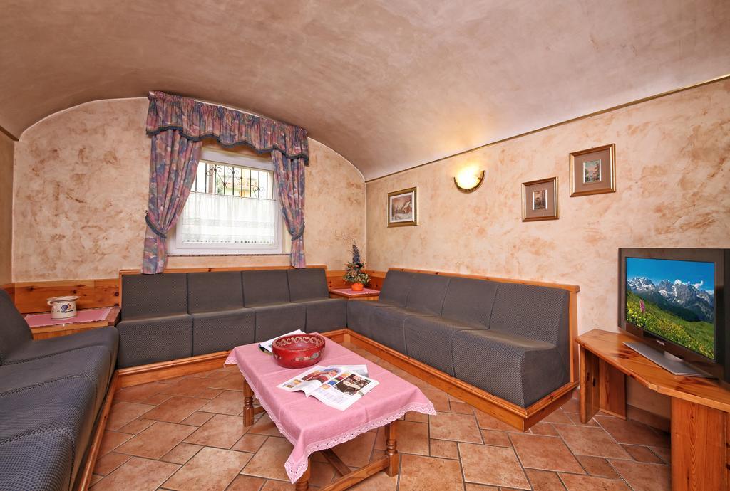 Hotel Stella Alpina Fai Della Paganella Esterno foto