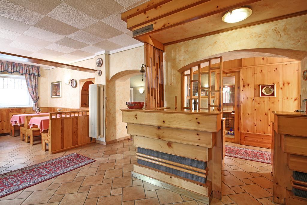 Hotel Stella Alpina Fai Della Paganella Esterno foto