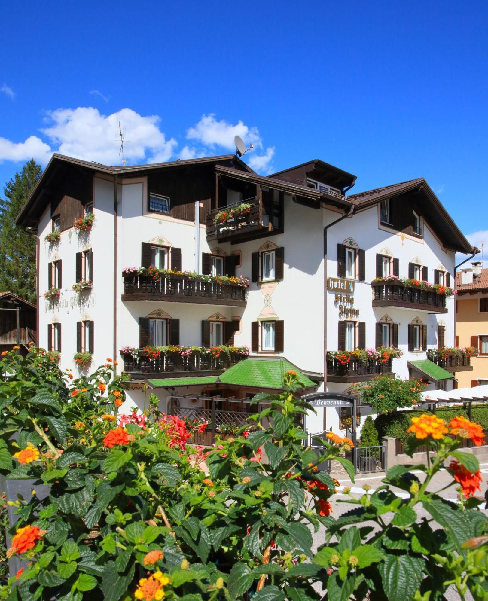 Hotel Stella Alpina Fai Della Paganella Esterno foto